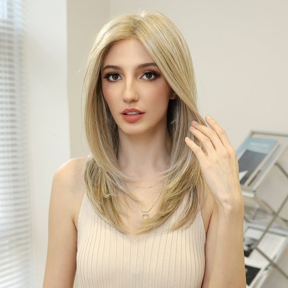 HairCube Classic Mixed Blonde 13x6 Free Parting Synthetic Wig - Timeless Beauty - Picture 9 of 13